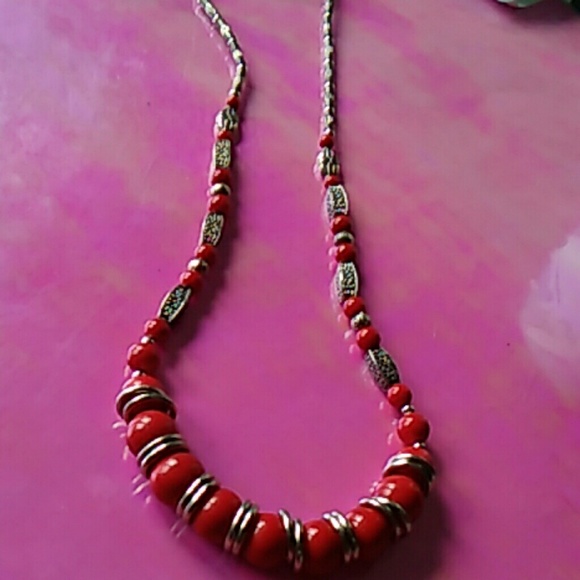 Silver red beads jewelry necklace vintage sale - Picture 2 of 4